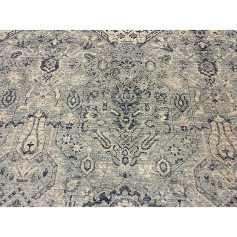 Tapis tribal unique en son genre