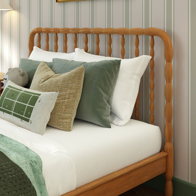 Lind Spindle Solid Wood Bed, Queen, Pecan