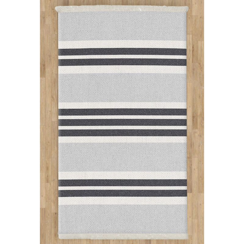 Tapis rectangulaire gris en polypropylène rayé fabriqué à la machine Delpha, Rectangle 3 pi 11 po x 5 pi 11 po
