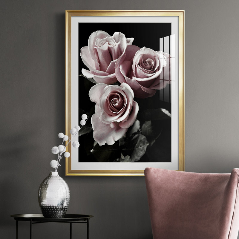 Rose Noir I - Photographie de cadre photo sur toile, Or, H 26,5 po x l 36,5 po x P 1,5 po