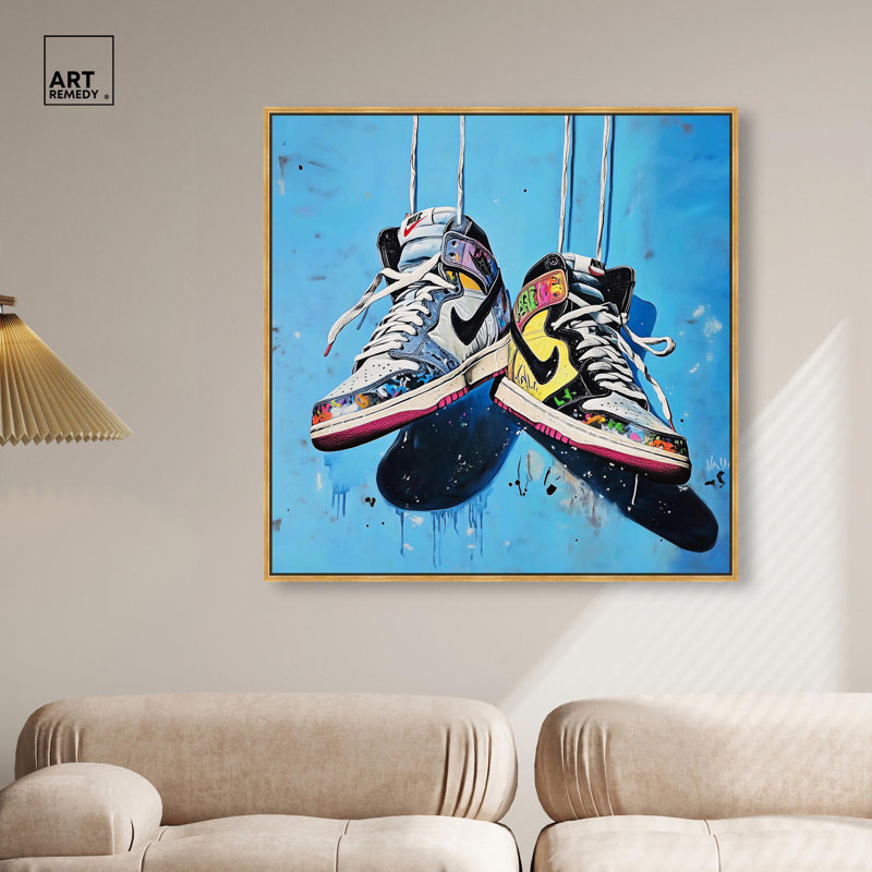 Espadrilles et lacets, toile par Art Remedy, H 41 po x l 41 po, Doré, Cadre flottant