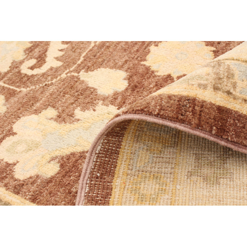 Tapis décoratif en laine de conception unique noué à la main New Age Ushak brun/beige 6 pi 4 po x 8 pi 8 po