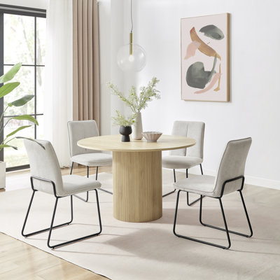 Tamorion 4 - Person Dining Set