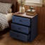 Table de chevet bleue avec station de charge Farmhouse-132895672-133335712