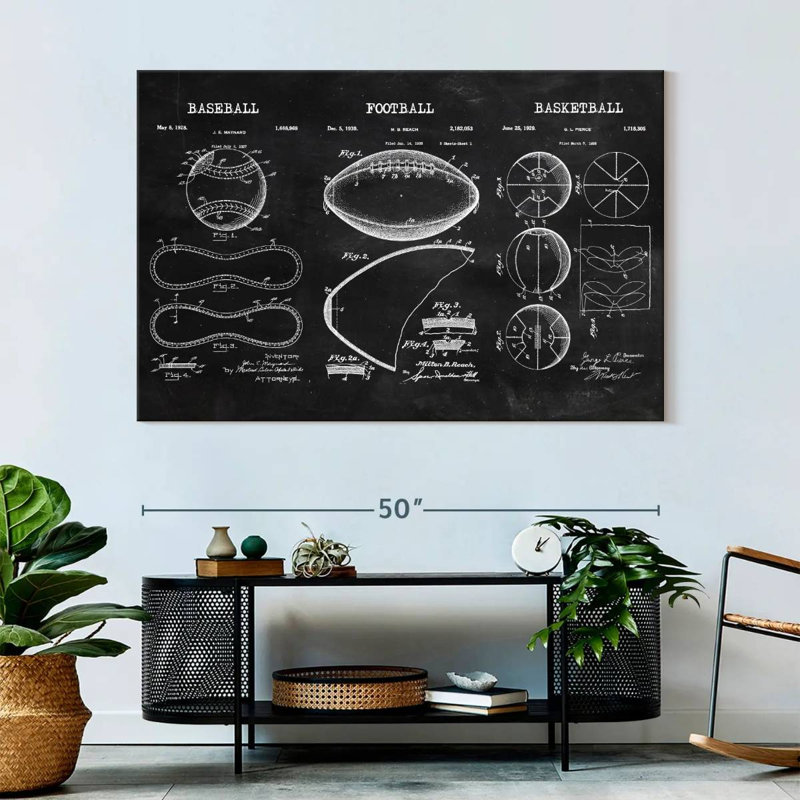 «Team Sports Sports Balls Compilation BW», reproduction sur toile, H 34 po x l 51 po x P 1,25 po