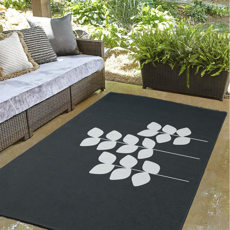 Chenille Floral Indoor Rug, Round 5'