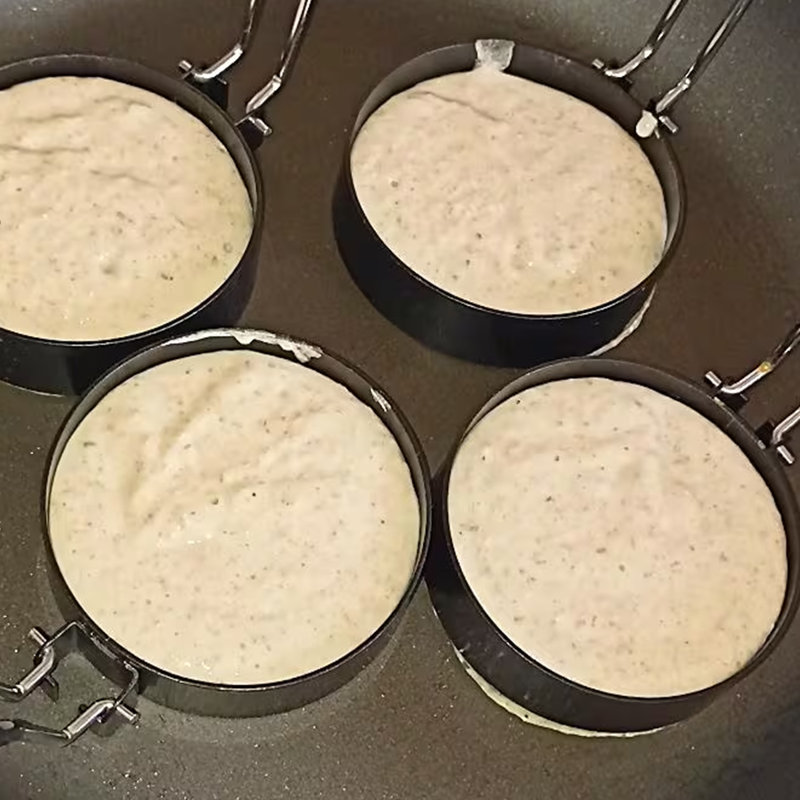 Ensemble de déjeuner 4 pièces avec œuf et omelette, anneau d'œuf