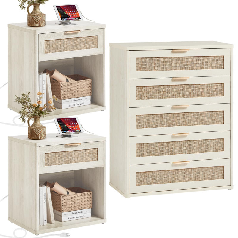 Ensemble de 3 meubles de chambre bohèmes en bois, comprenant une commode à 5 tiroirs et une table de chevet à 1 tiroir avec station de recharge, en rotin.