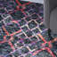 Tapis rouge / noir noué à la main Ayslyn-20629294