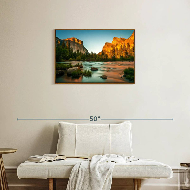 Placid Yosemite Waters, Cadre flottant doré, 31 po x 21 po