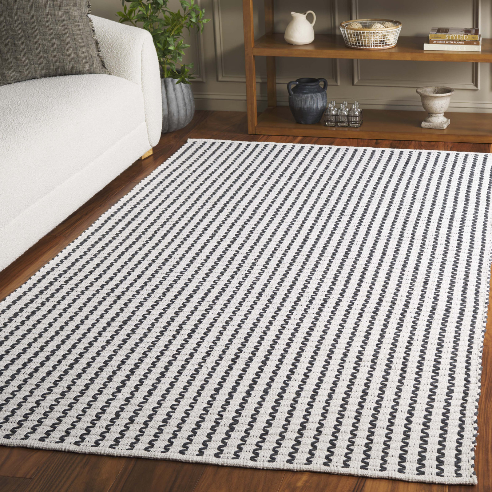 Hand-Woven Chevron Cotton Rug, Rectangle 5' x 8'