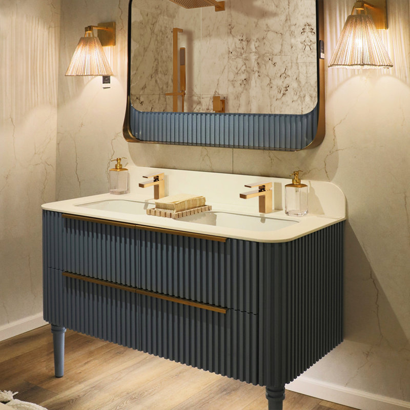 Eleganza Single Hole Bathroom Faucet, Brushed Gold