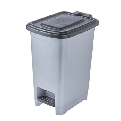  Plastic Step On Outdoor Trash & Recycling Bin