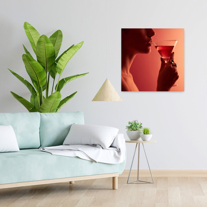 Sip of Red Elegance, art mural contemporain élégant, H 24 po x l 24 po