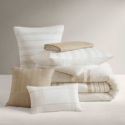 6-Piece Cotton Jacquard Oversized Comforter Set With Modern Stripes And High-Quality Polyester Filling For Luxurious Comfort