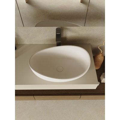 lavabo de salle de bain en surface solide