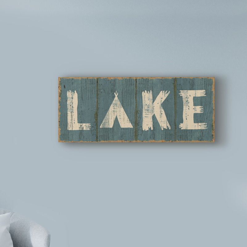 «Lake Lodge V Blue», art textuel sur toile tendue, H 20 po x l 47 po x P 2 po