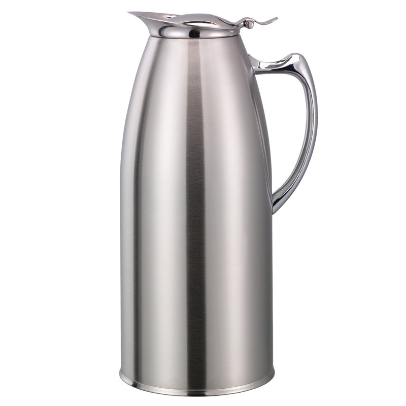 Pichet doublé de mousse, Nickel brossé, H 10,5 po x l 6,25 po x P 4,75 po