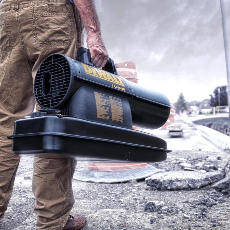 DeWalt 80000 BTU/h 2000 sq ft Forced Air Kerosene Portable Heater