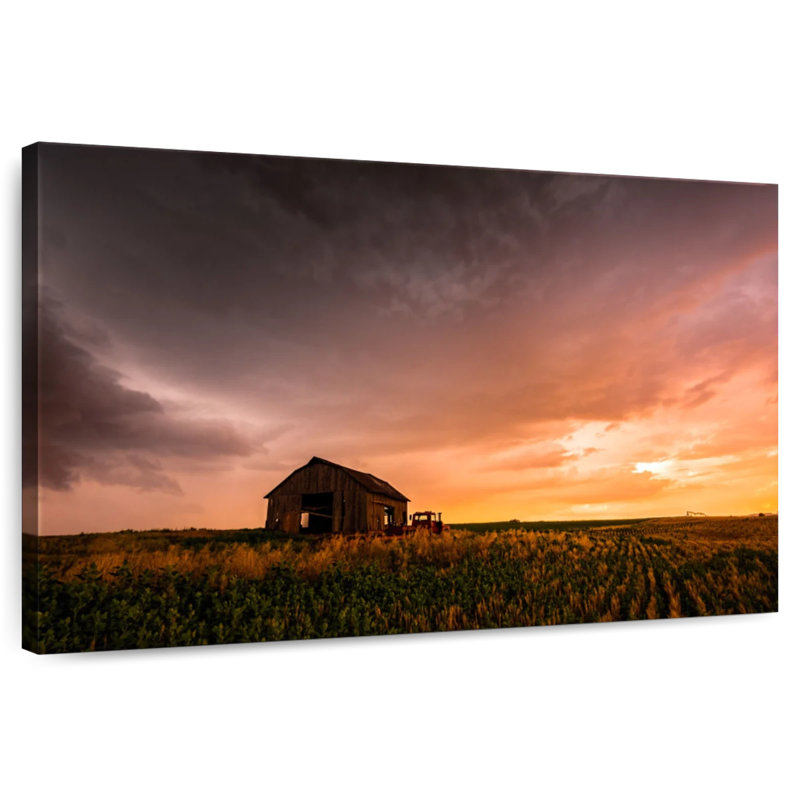 Lilie Barn And Oklahoma Sunset