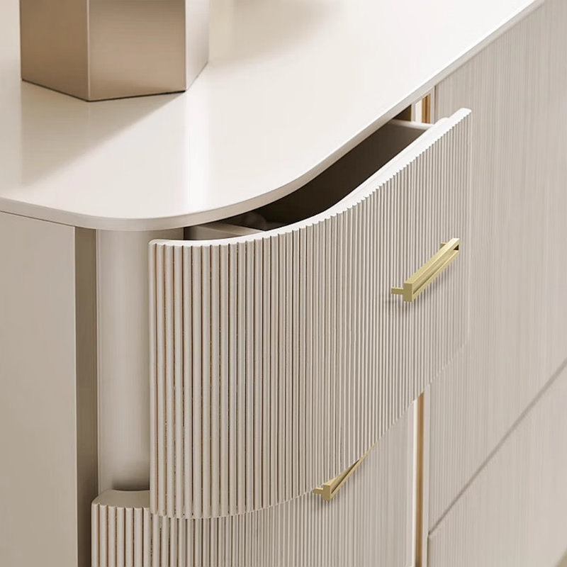 Luxurious And Simple Sideboard