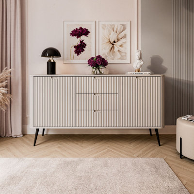 Mandloi Sideboard with 3 Drawers and 2 doors