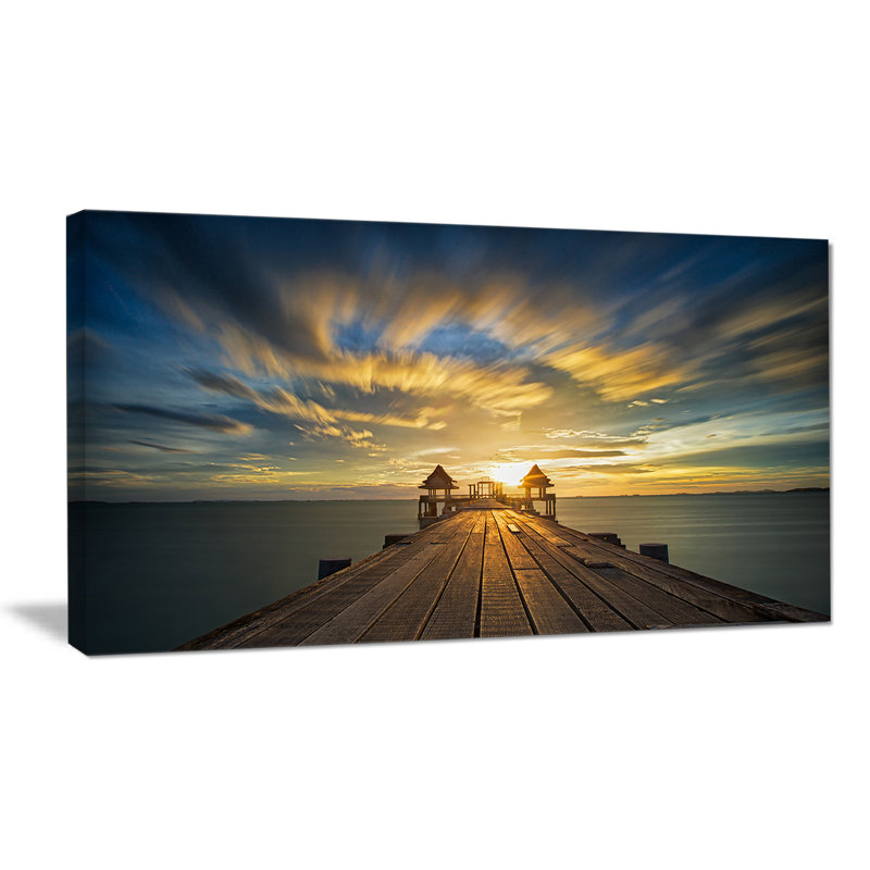 « bridge en bois », reproduction de photo sur toile tendue "the spectaculaire sky", H 16 po x l 32 po x P 1 po