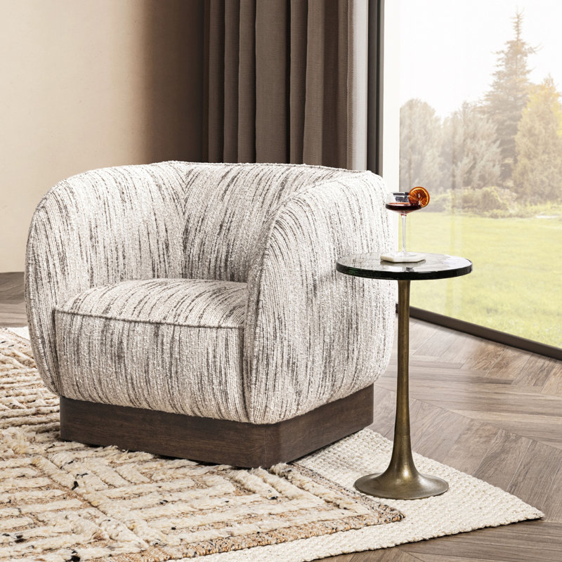 Rinner Swivel Swivel Chair