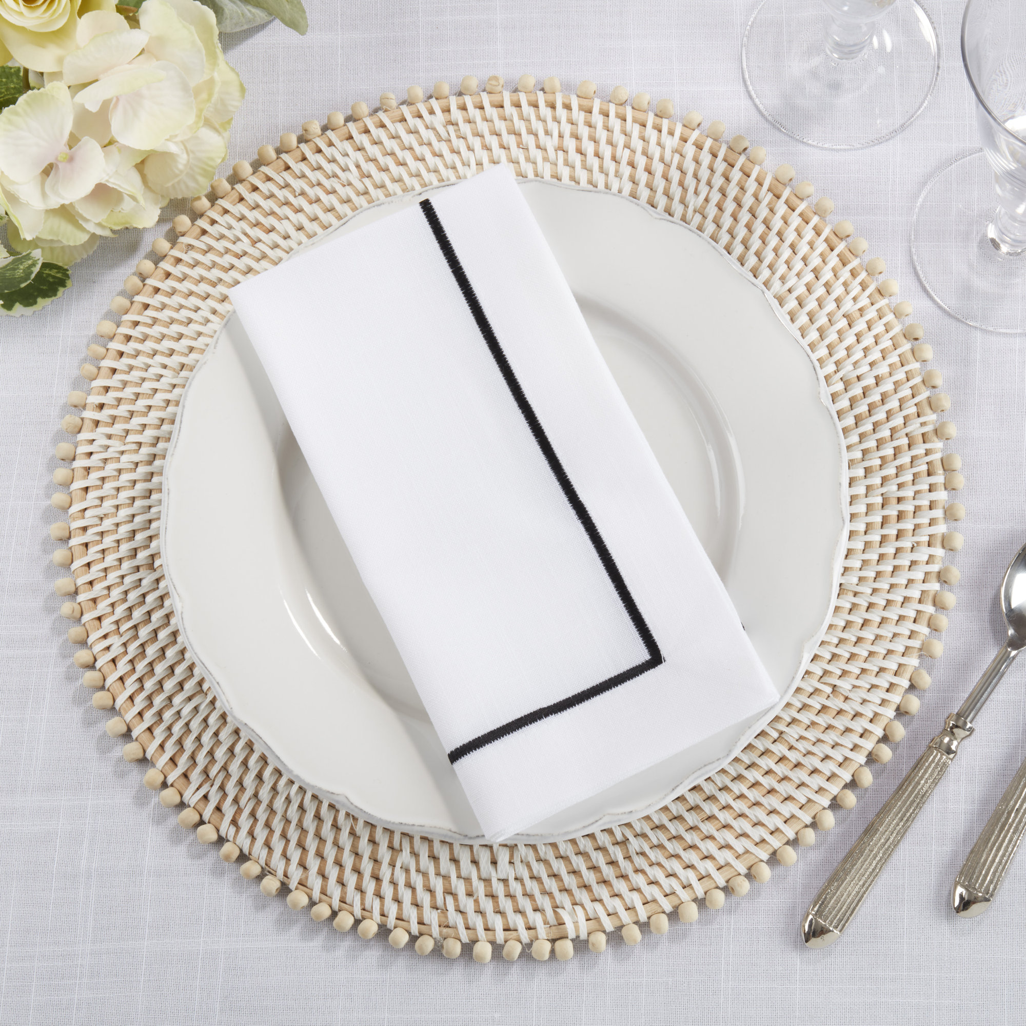 Odelle Embroidered Line Design Dinner 4 Piece Napkin Set, Black