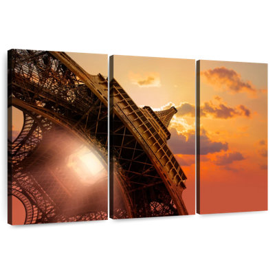 Lilie, ciel orange, tour Eiffel