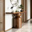 Console brune simple de style Wabi-sabi.-129993021