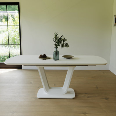 62.99-78.74" Grey White Dining Table, MDF Kitchen Dining Table, And Modern Industrial Style Expandable Dining Table With U-Shaped Legs, Suitable For Home And Office Use