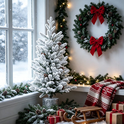 Arbre de Noël 4,5 pi (54 po) de table avec flocons pré-éclairés, branches en PE + PVC, base en pot, 30 lumières DEL blanc chaud, 720 pointes avec 19 pommes de pin
