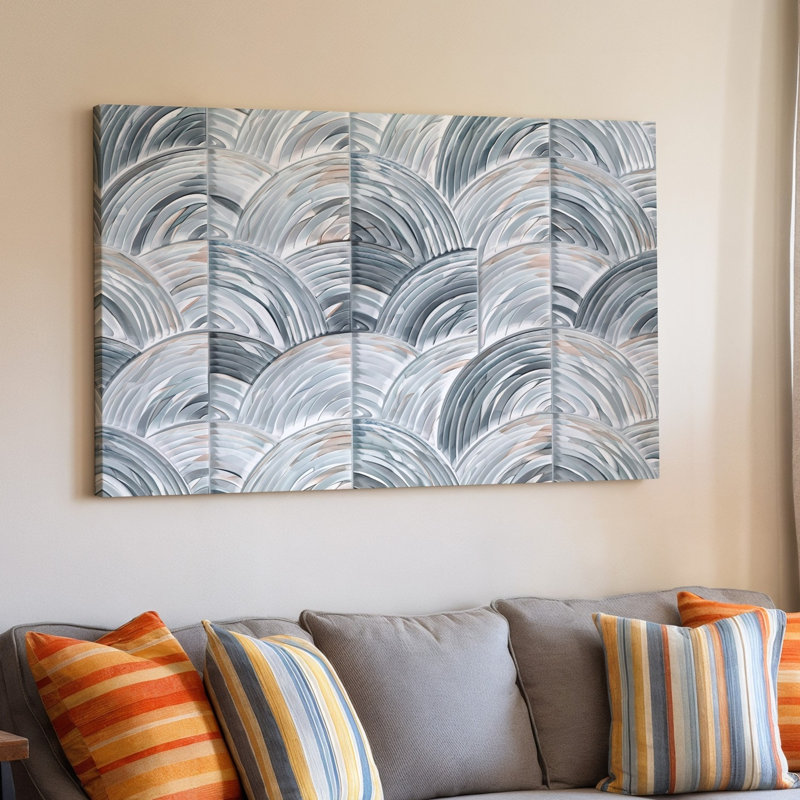 La toile crée un motif géométrique sans soudure avec des vagues entrelacées ressemblant à des formes, rendues dans des tons pastel doux de blanc et d'art mural sur toile