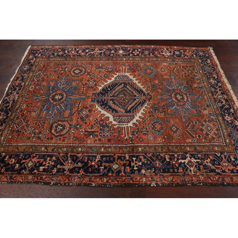Tapis unique en laine noué à la main rouille / beige / bleu marine des années 1920 de 5 pi x 6 pi 2 po Gharajeh