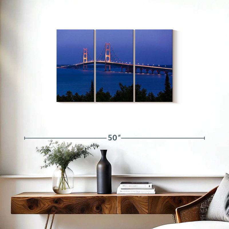 Lilie Mighty Mac Twilight, 20" H x 33" W