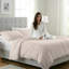 Ensemble de housse de couette 100% coton 3 pièces Beddora - Doux, respirant, literie de qualité hôtelière avec fermeture à boutons, contexture de 200 fils, avec housse de couette et taies décoratives-112750903-112750901