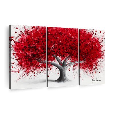 " Strawberry Farm Tree "