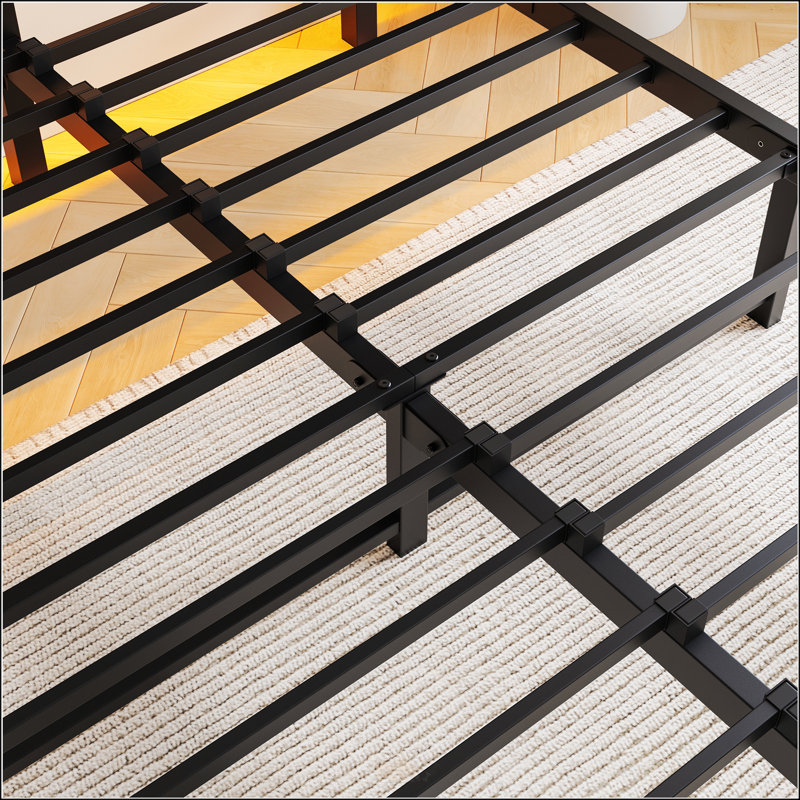 Structure de lit double en métal avec tête de lit en bois