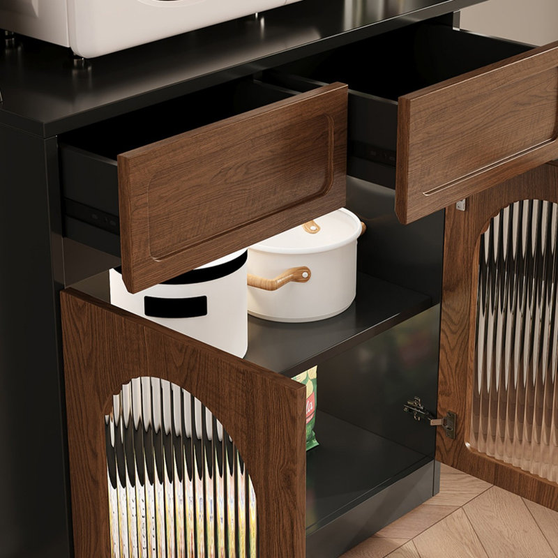 Buffet en noyer manufacturé