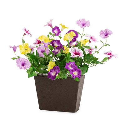 Faux pétunias pour fenêtre en pot