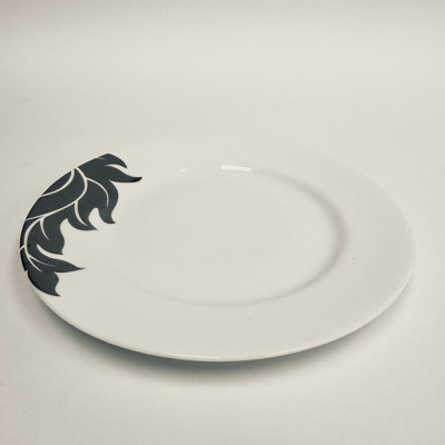 Ensemble de 4 assiettes décoratives en osier noir et blanc 10,75 po Victoria Bella