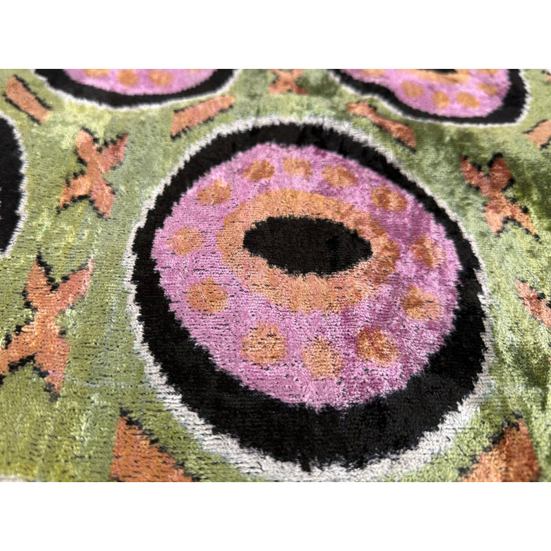 Coussin en velours fait à la main avec insert - vert sauge et motif de cercle lilas, 16 x 24 po