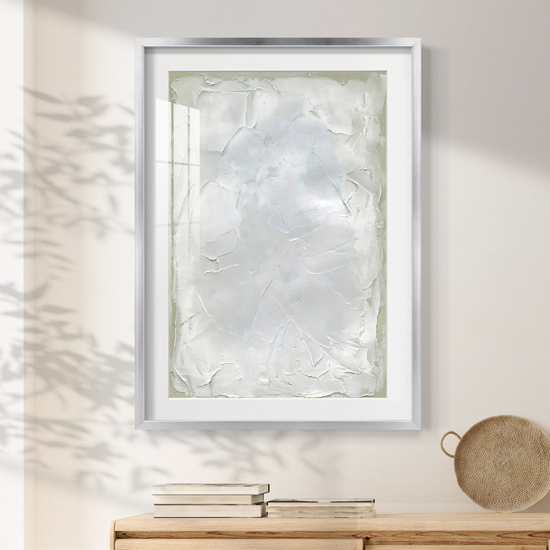 Subtle Transitions II - Impression encadrée, H 28,5 po x l 20,5 po, Argent argent