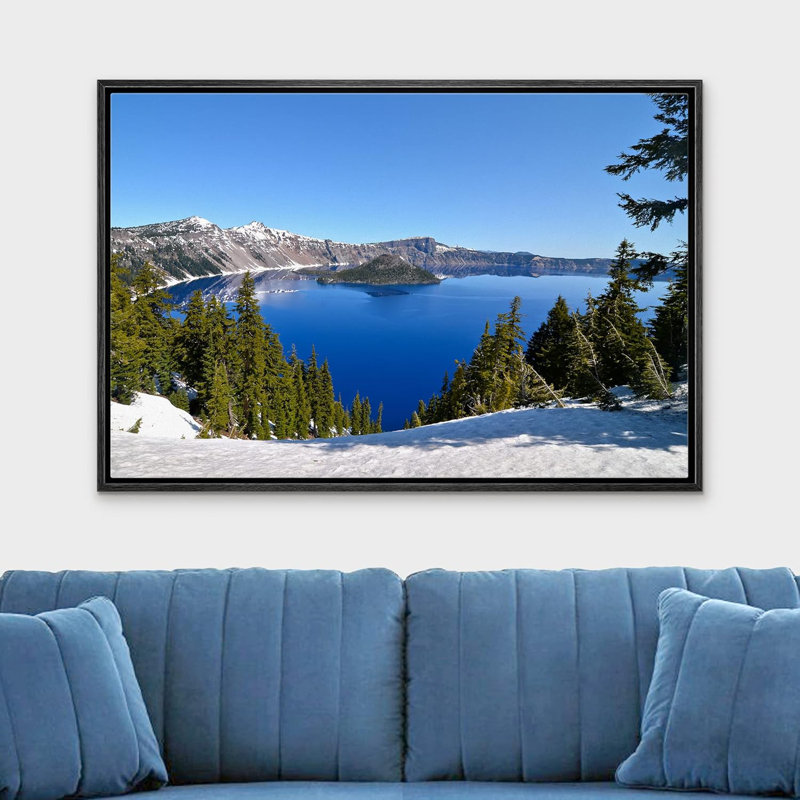 Vibrant Crater Lake in Spring, Oregon, États-Unis, photographie de paysage naturel, H 24 po x l 36 po, Cadre flottant noir