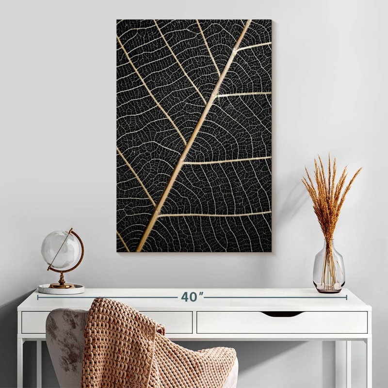 Harnek Leaf Veins, 30" H x 20" W