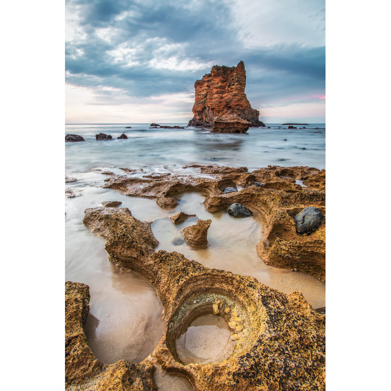 «Ocean, Pools and Rocks» par Barrykearney - photographie sur toile tendue, L 24 po x H 36 po