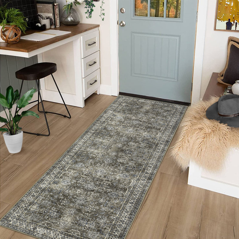 Amaurys Washable Floral Indoor Rug, Runner 2' x 6'
