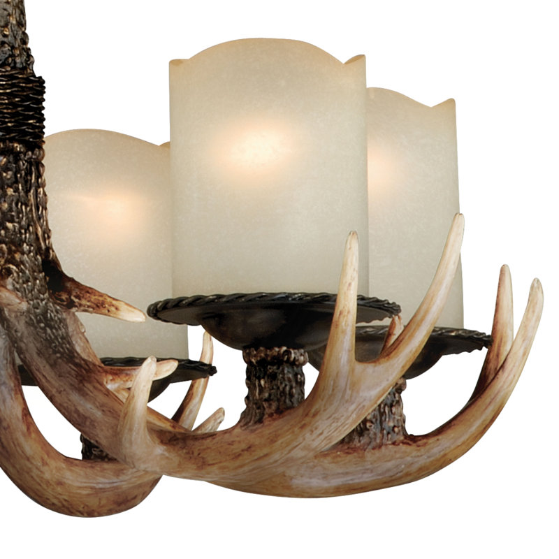 Lustre classique / traditionnel à 6 lumières avec accents de bois Elouan
