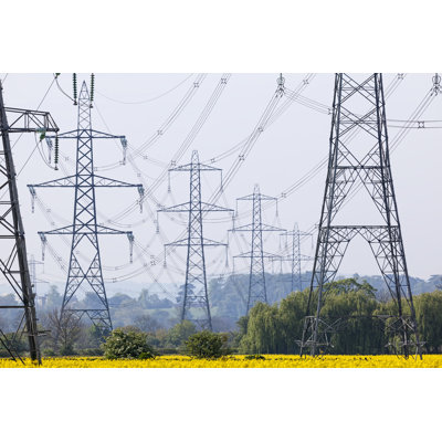 Plusieurs pylônes électriques par Enviromantes
